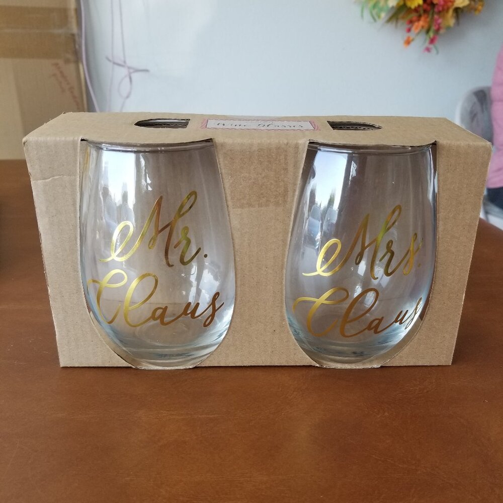 Mr. and Mrs. Claus Stemless Wine Glasses - Set of 2